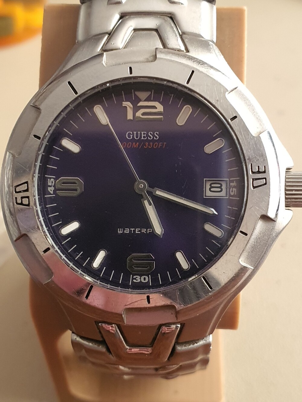 Vtg Guess Waterpro Silver/Blue Stainless Steel Men's Watch w/Date